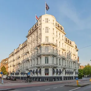 Leonardo Boutique Museumhotel מלון