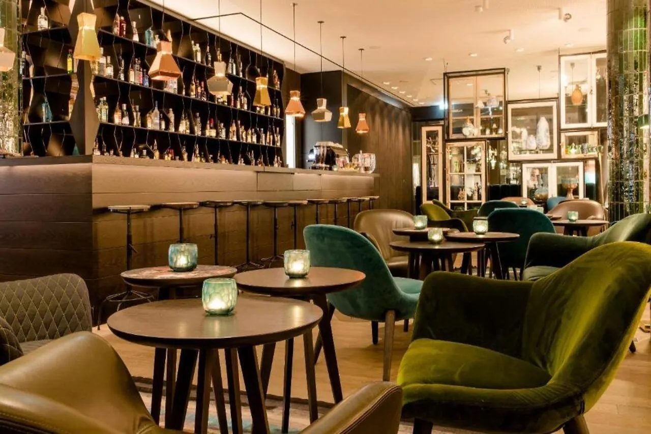 Motel One Amsterdam-Waterlooplein Hotel